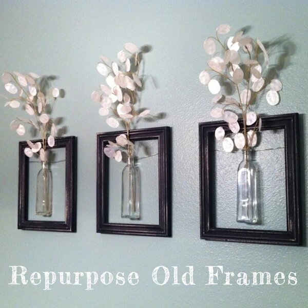 5 Cool Ideas for Repurposing Old Picture Frames